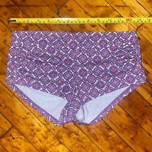 Onzie hot yoga shorts